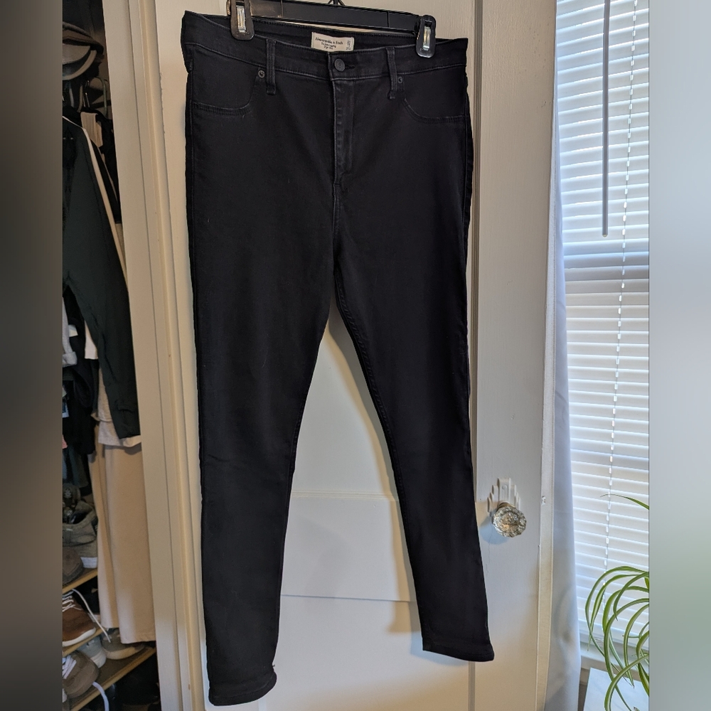 Abercrombie High Rise Jean Legging  Black